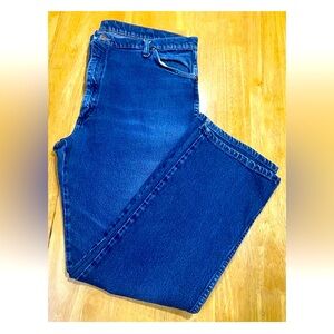 Wrangler 947 Straight Leg Blue Jeans Mens  41 Waist and 30 Inseam (41 X 30)